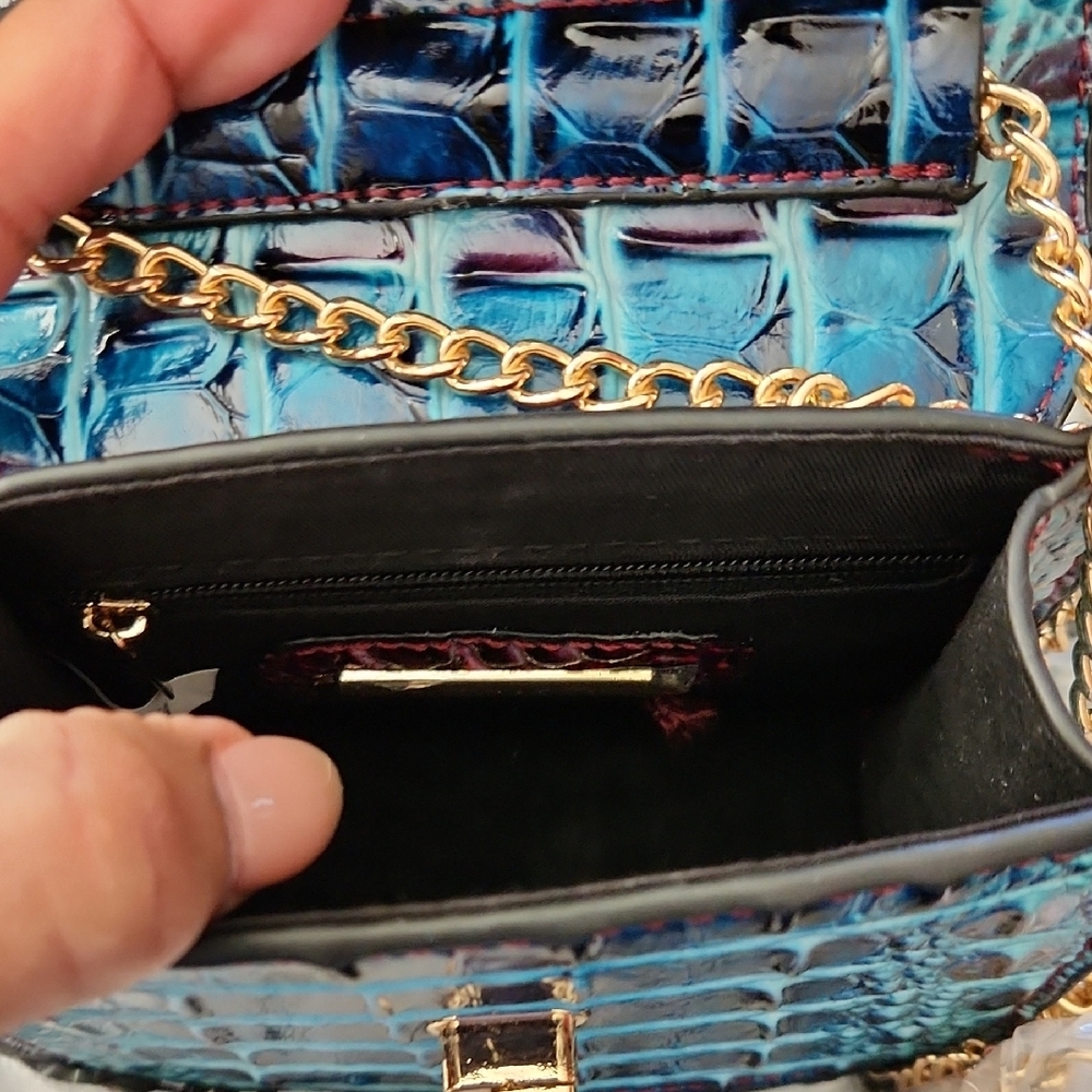 Vegan Leather Mini Crocodile-Embossed Handbag with Adjustable Crossbody Strap - Picture 6 of 7